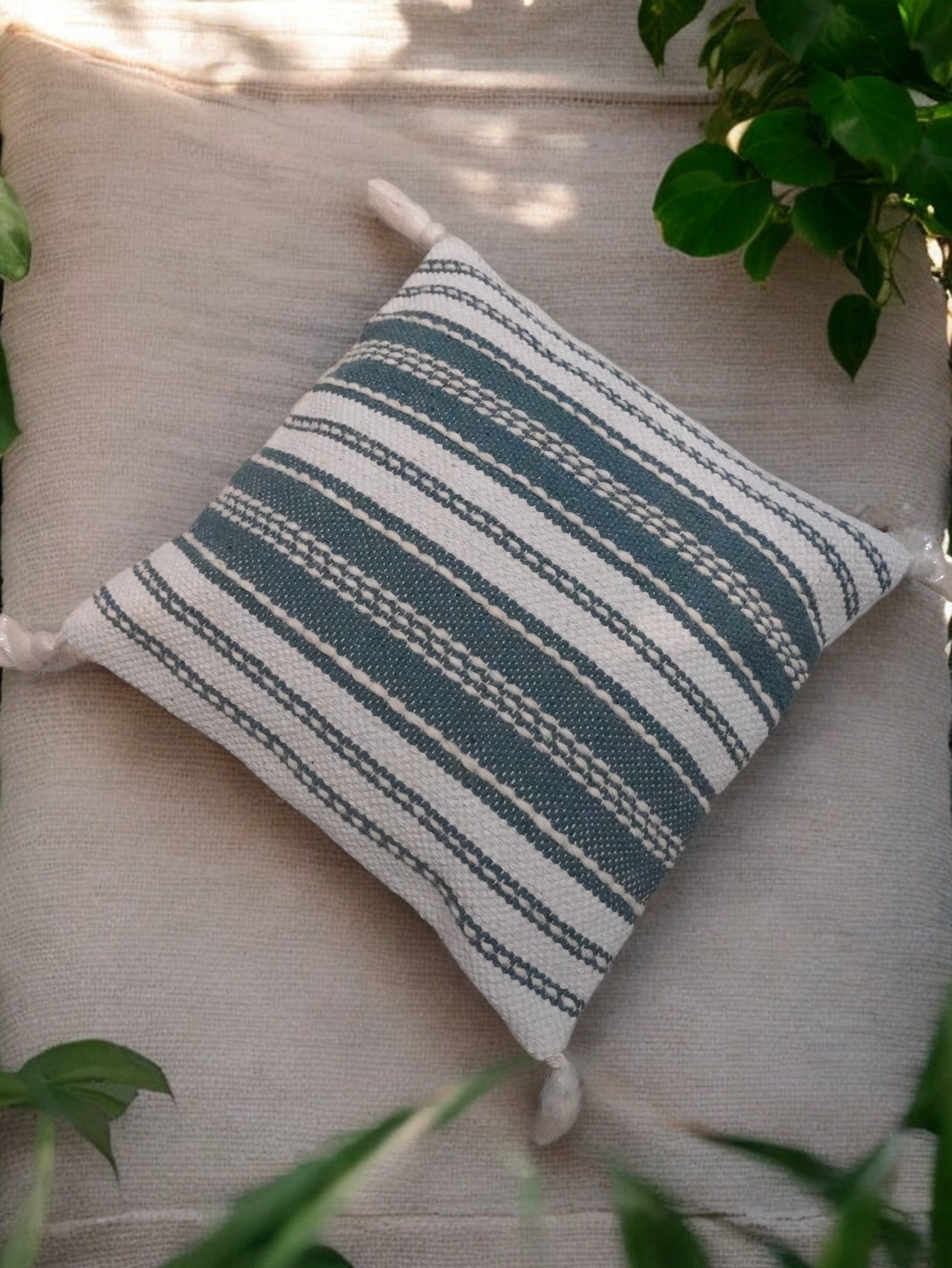 jute blue cushion cover 16 X 16 Maeri