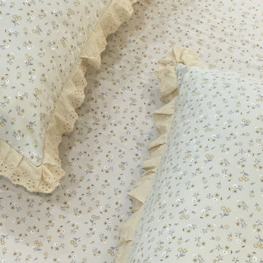 Butter Cream Soft Cotton Feel Double Bed Bedsheet Set with Lace Detailed Pillow Covers (250 x 270 cm) | lace view