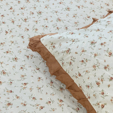 Cinnamon Rose Soft Cotton Feel Double Bed Bedsheet Set with Lace Detailed Pillow Covers (250 x 270 cm) | focus view