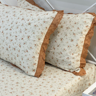Cinnamon Rose Soft Cotton Feel Double Bed Bedsheet Set with Lace Detailed Pillow Covers (250 x 270 cm) | pillow view