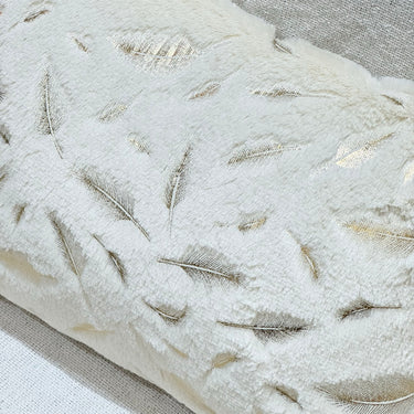 Cream Soft Faux Fur Center Cushion Cover – focus