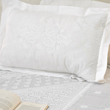 Chikankari | चिकनकारी