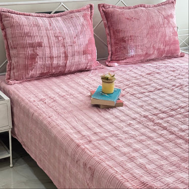 Dark pink soft warm velvet bedsheet | full view