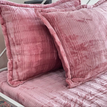 Dark pink soft warm velvet bedsheet | pillow view