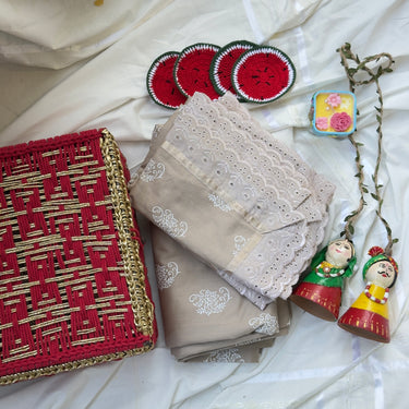 Diwali Special Hamper – Brown leaf bedsheet & Special Handcrafted Products by Mothers | overall hamper image