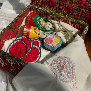 Diwali Special Hamper – Yellow Embroidered King Size Bedsheet | full hamper image