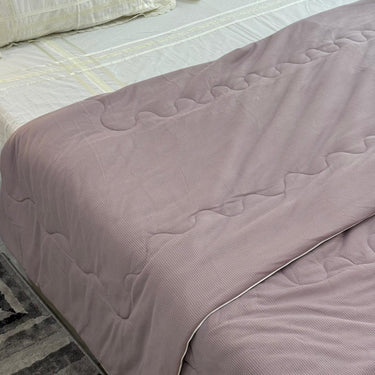 Knitted Mauve Comforter | Soft Quilted Bed Comforter with Subtle Texture for All Seasons overall view