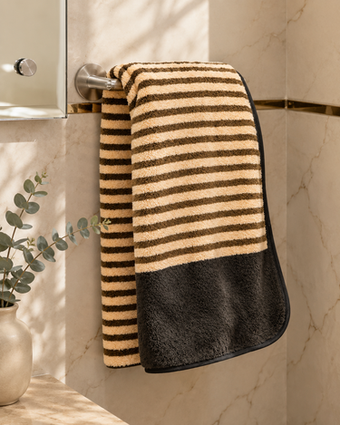 Maple Butter Toast Feather Soft Gifting Towel Set | Set of 8 | towel view