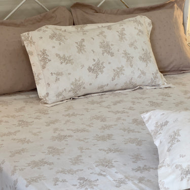 Muted Brown FloralKing Size Bedsheet Set (5 Pieces) with 4 Pillow Covers | right view