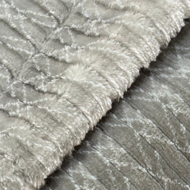 Muted Green Textured Winter Blanket – Single Layer focus view