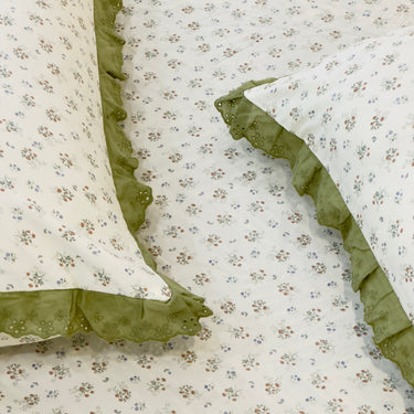 Olive Grove Soft Cotton Feel Double Bed Bedsheet Set with Lace Detailed Pillow Covers (250 x 270 cm) | focus view