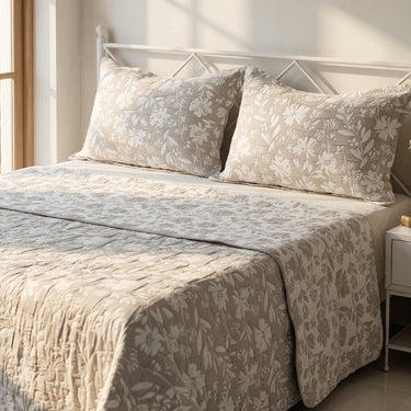 Resh Jaal Premium Reversible Jacquard Bedcover Set (King Size) | full view