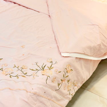 Soft Pink Embroidered AC Comforter | Double | embroidery view