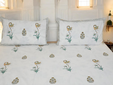 hand block printed premium cotton king size bedsheet | focus view