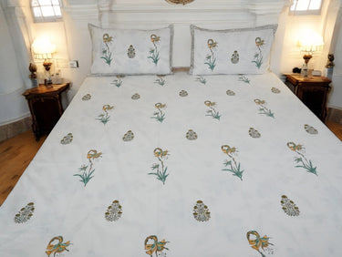 hand block printed premium cotton king size bedsheet | front view