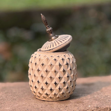 ceramic ginger vase jar | front view