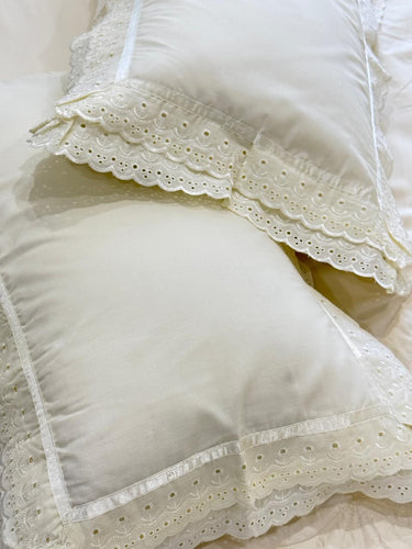 cream cotton pillow cover with lace frills | Creative shot