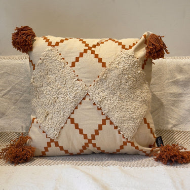 diamond box tufted cushion cover | Front View