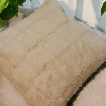 faux fur 16 x 16 cushion cover - upper view